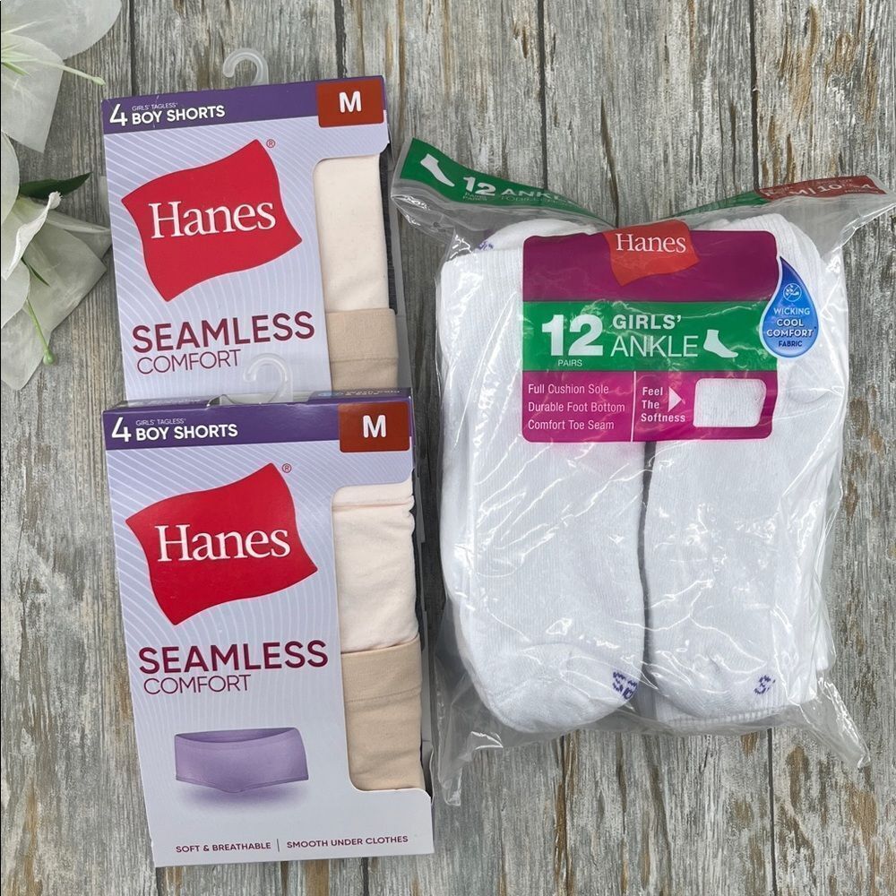 Girls Hanes Seamless Boyshorts Underwear & Ankle Socks Size M